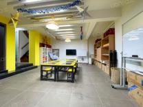 东郊小镇第八街区