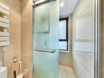 南京万科物业管理有限公司红郡花园小区服务中心